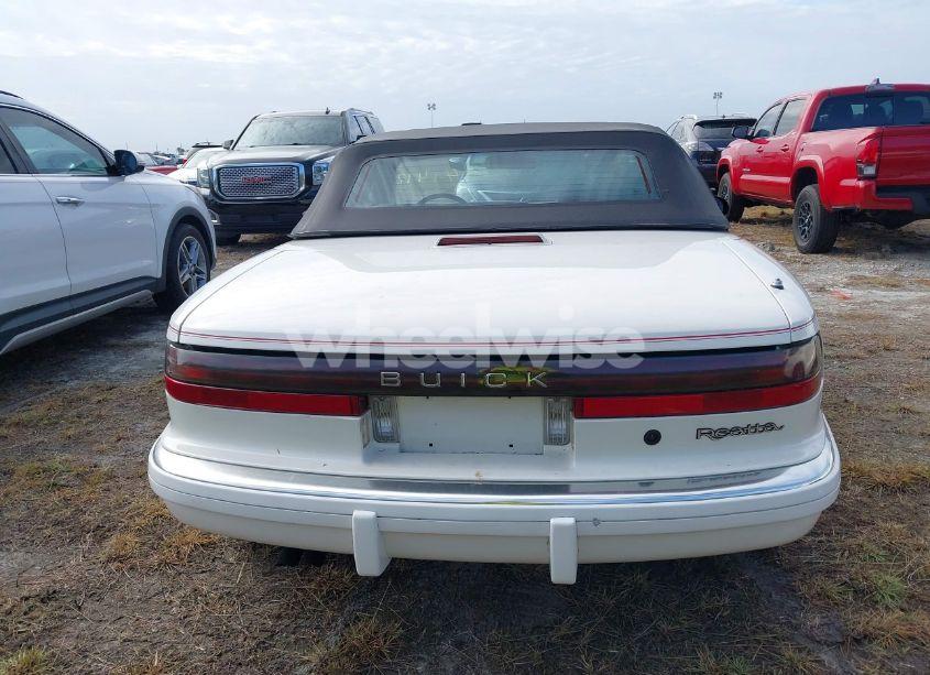 Photo 16 of 1990 Buick Reatta (VIN 1G4EC33C3LB907656)