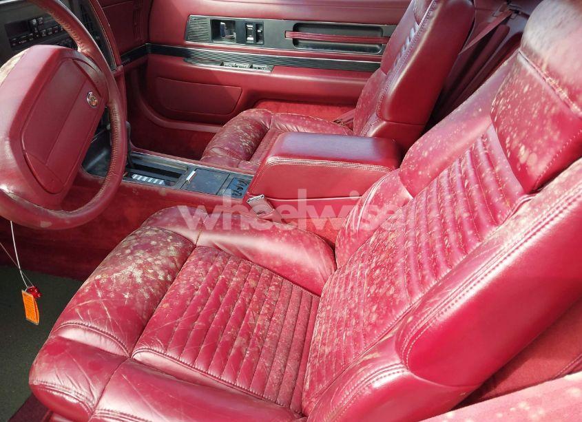 Photo 6 of 1990 Buick Reatta (VIN 1G4EC33C3LB907656)