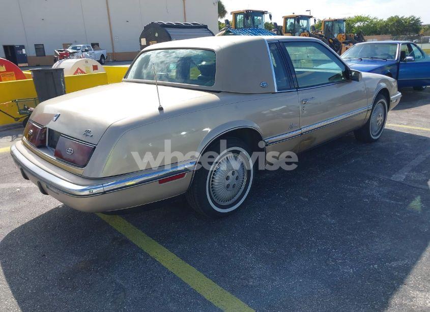 Photo 4 of 1992 Buick Riviera N/A (VIN 1G4EZ13L5NU406326)