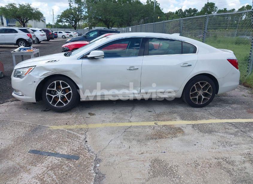 Photo 14 of 2016 Buick Lacrosse SPORT TOURING (VIN 1G4G45G38GF233322)