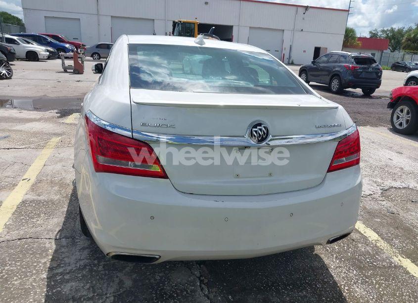 Photo 16 of 2016 Buick Lacrosse SPORT TOURING (VIN 1G4G45G38GF233322)