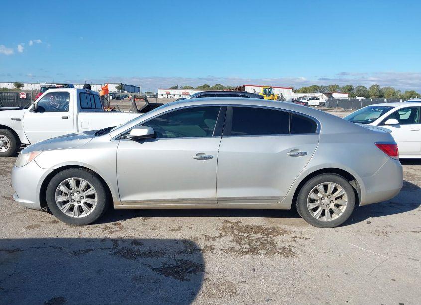 Photo 14 of 2013 Buick Lacrosse (VIN 1G4GA5E3XDF333655)