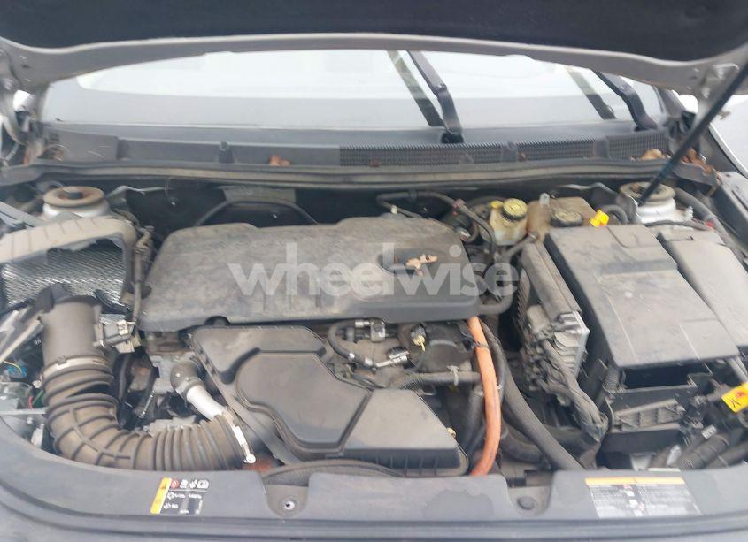 Photo 10 of 2014 Buick Lacrosse (VIN 1G4GA5GR7EF150166)