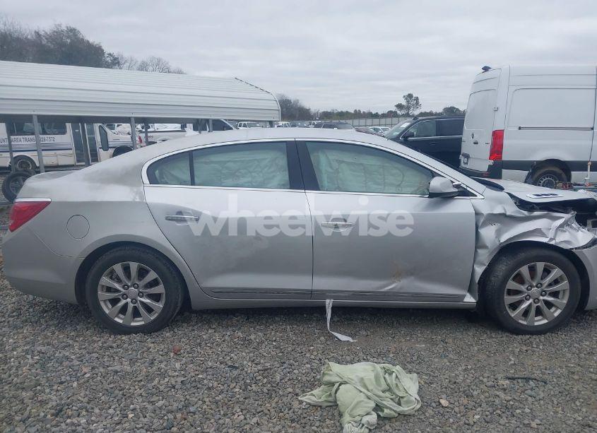 Photo 13 of 2014 Buick Lacrosse (VIN 1G4GA5GR7EF150166)