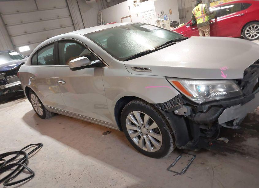 2014 Buick Lacrosse (VIN 1G4GA5GRXEF301744) main photo