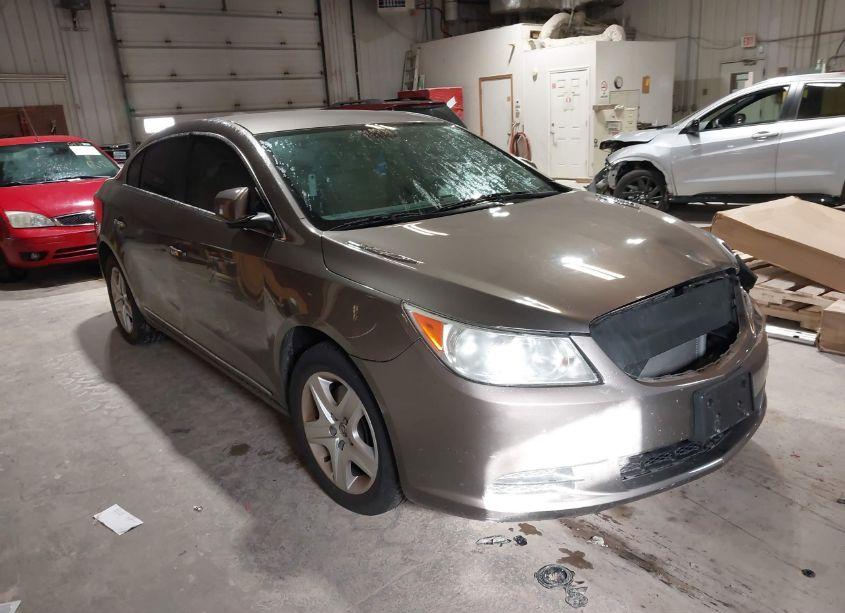 2010 Buick Lacrosse CX (VIN 1G4GB5EG3AF275934) main photo