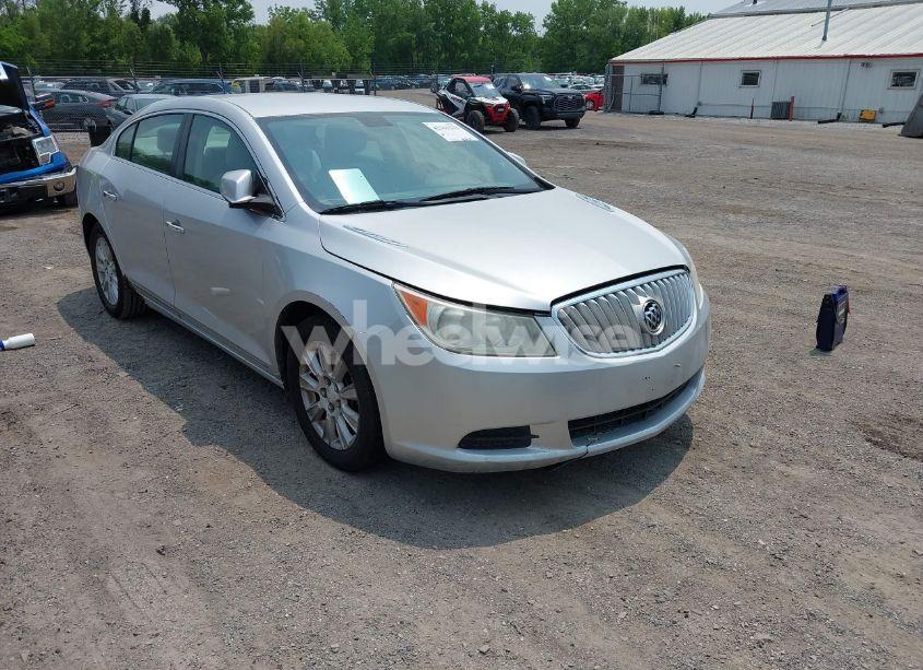 2010 Buick Lacrosse CX (VIN 1G4GB5EG5AF128742) main photo