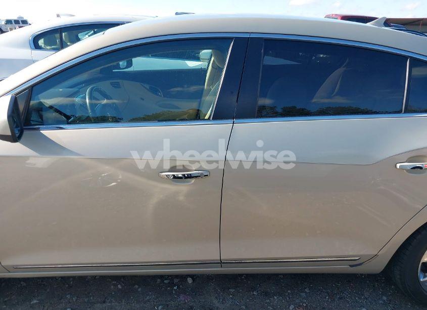 Photo 15 of 2010 Buick Lacrosse CX (VIN 1G4GB5EG6AF218093)