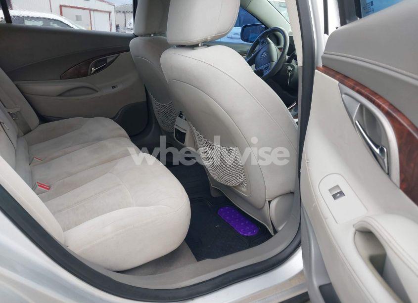 Photo 8 of 2010 Buick Lacrosse CX (VIN 1G4GB5EG8AF323914)