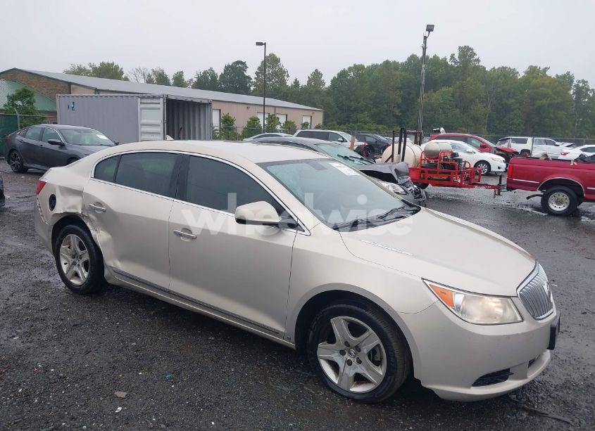 2010 Buick Lacrosse CX (VIN 1G4GB5EG9AF125469) main photo