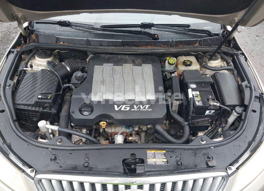 Photo 10 of 2010 Buick Lacrosse CX (VIN 1G4GB5EG9AF125469)