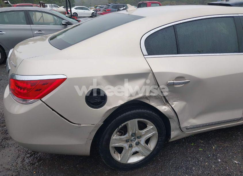 Photo 6 of 2010 Buick Lacrosse CX (VIN 1G4GB5EG9AF125469)