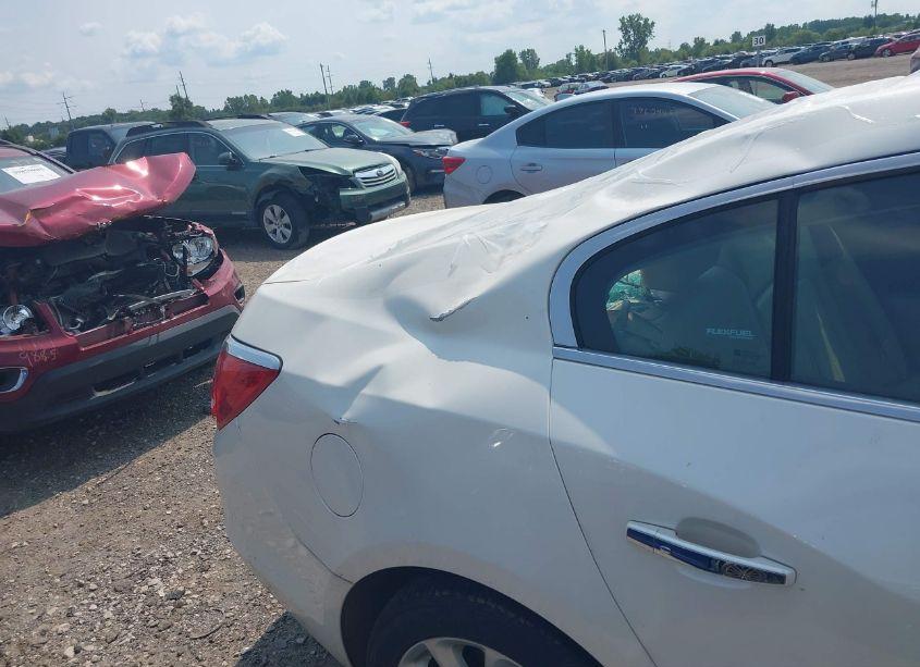 Photo 12 of 2014 Buick Lacrosse LEATHER GROUP (VIN 1G4GB5G32EF103832)