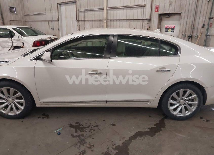 Photo 14 of 2014 Buick Lacrosse LEATHER GROUP (VIN 1G4GB5G36EF210396)