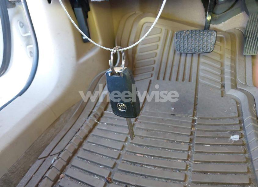 Photo 11 of 2010 Buick Lacrosse CX (VIN 1G4GB5GG0AF210245)