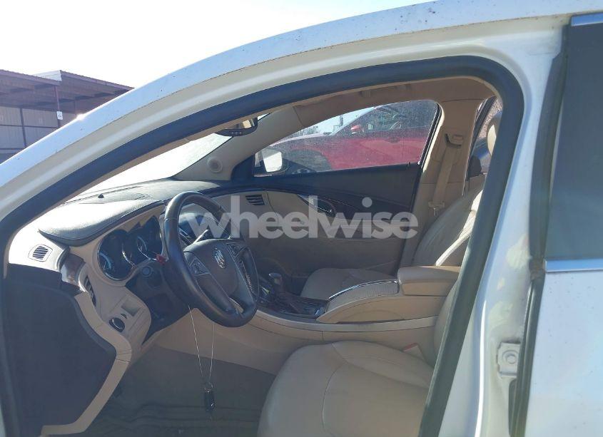 Photo 5 of 2010 Buick Lacrosse CX (VIN 1G4GB5GG0AF210245)