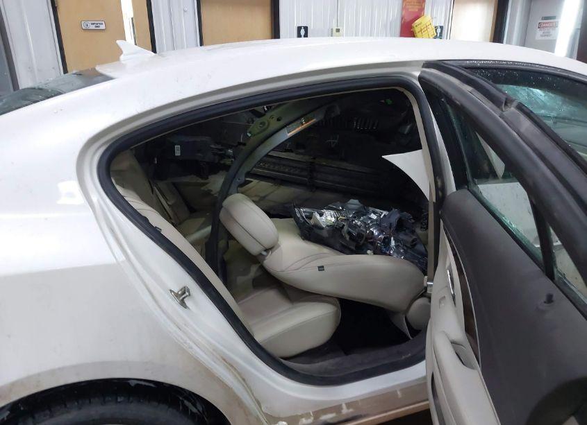 Photo 8 of 2014 Buick Lacrosse LEATHER GROUP (VIN 1G4GB5GR7EF174562)