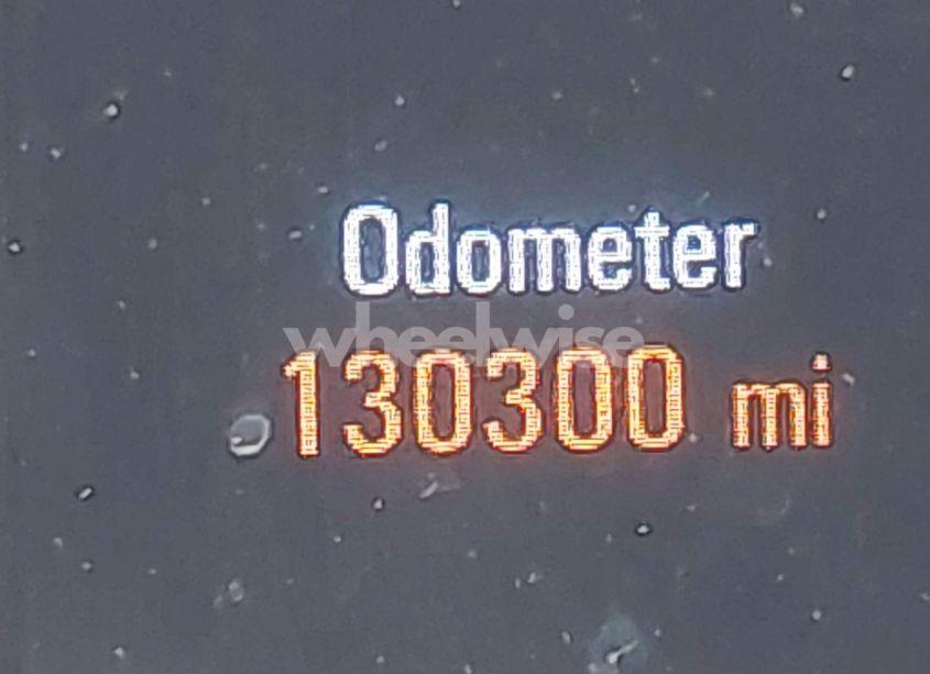 Photo 16 of 2013 Buick Lacrosse LEATHER GROUP (VIN 1G4GC5E34DF222951)