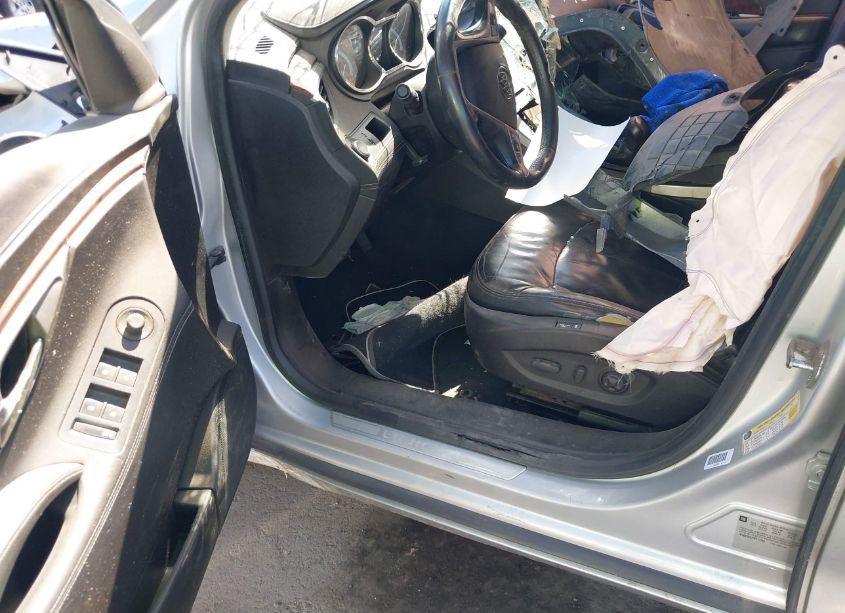 Photo 4 of 2013 Buick Lacrosse LEATHER GROUP (VIN 1G4GC5E37DF171719)