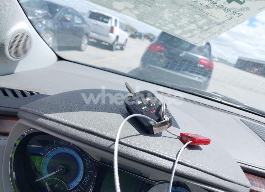 Photo 11 of 2011 Buick Lacrosse CXL (VIN 1G4GC5EC3BF160472)