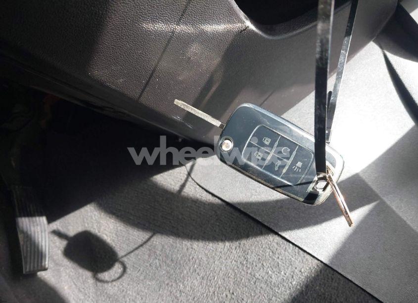 Photo 11 of 2011 Buick Lacrosse CXL (VIN 1G4GC5ED0BF124313)