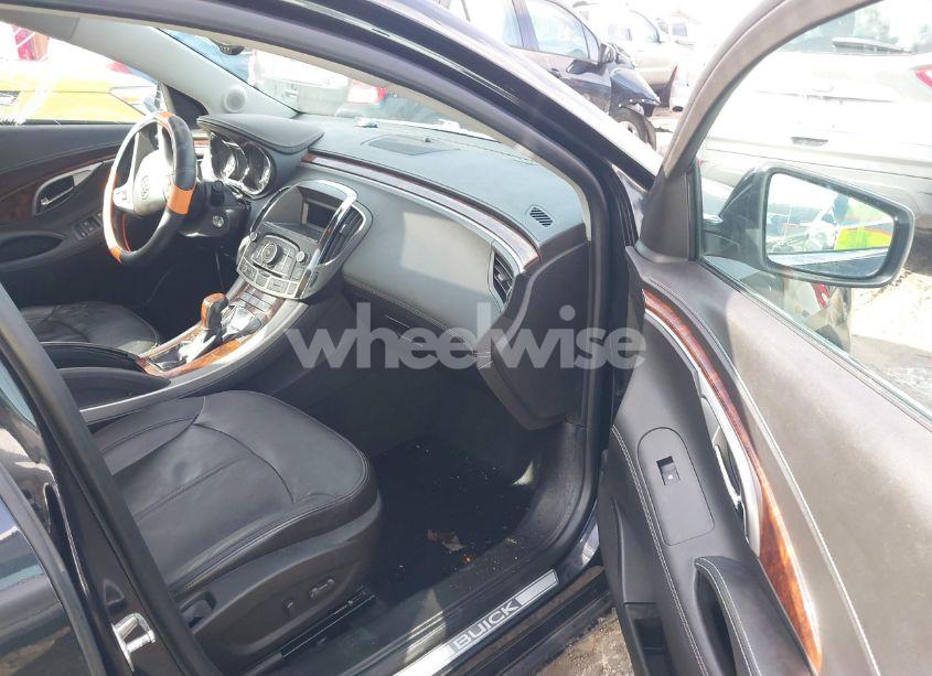 Photo 5 of 2011 Buick Lacrosse CXL (VIN 1G4GC5ED0BF124313)