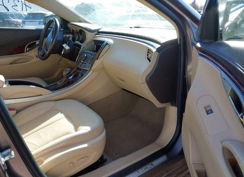 Photo 5 of 2011 Buick Lacrosse CXL (VIN 1G4GC5ED2BF120862)