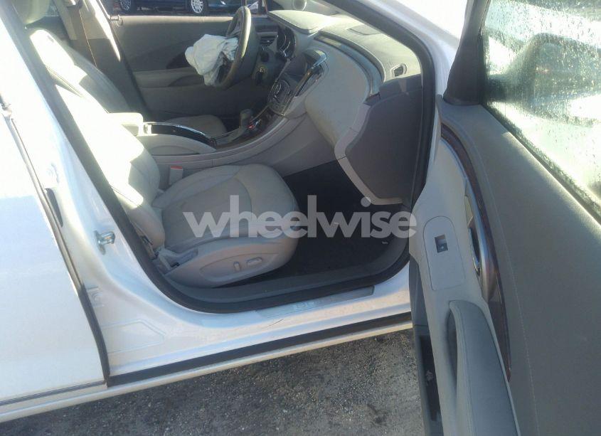 Photo 5 of 2011 Buick Lacrosse CXL (VIN 1G4GC5ED2BF220119)