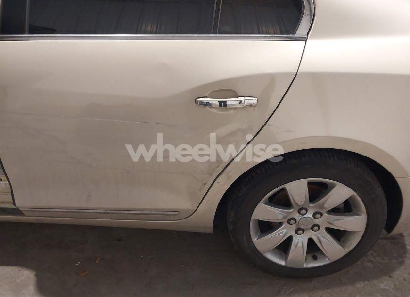 Photo 6 of 2011 Buick Lacrosse CXL (VIN 1G4GC5ED2BF319975)