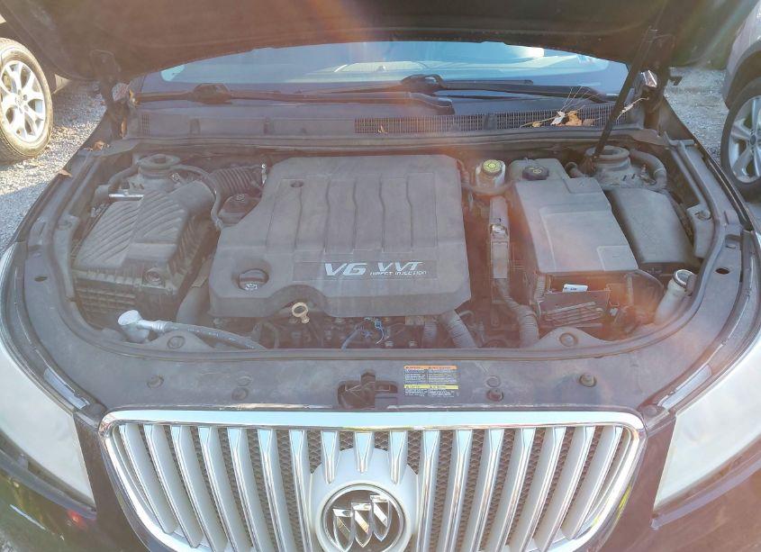 Photo 10 of 2011 Buick Lacrosse CXL (VIN 1G4GC5ED5BF148414)
