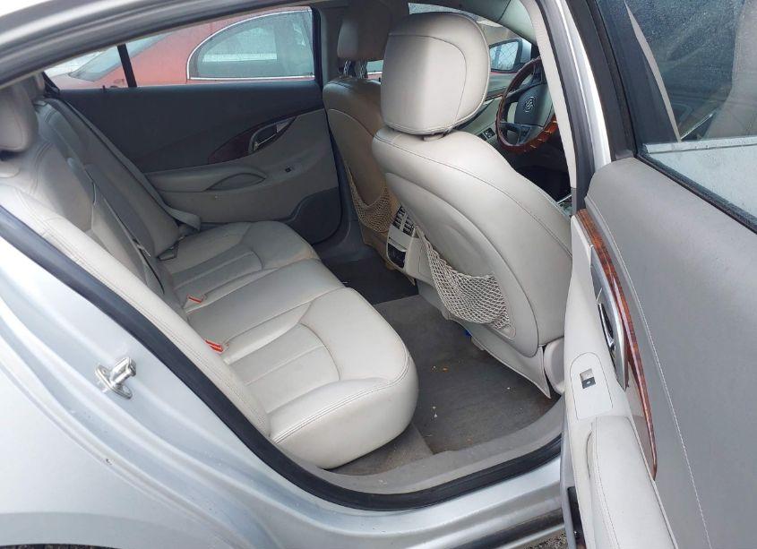 Photo 8 of 2010 Buick Lacrosse CXL (VIN 1G4GC5EG1AF115564)