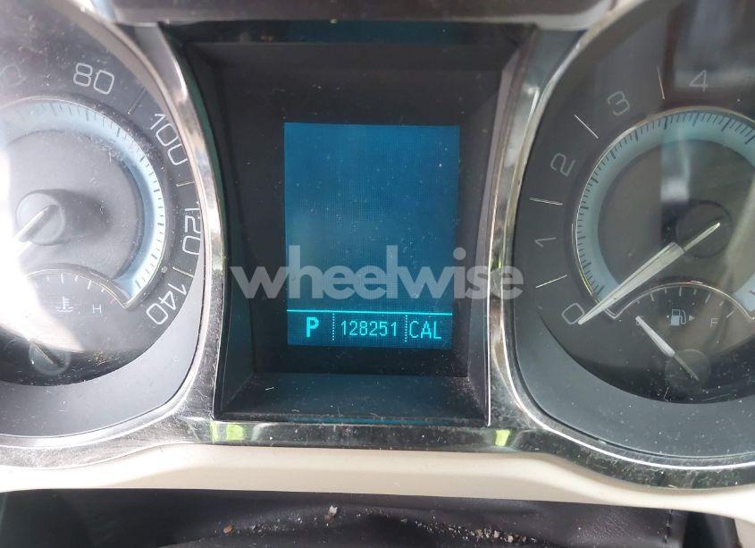 Photo 15 of 2010 Buick Lacrosse CXL (VIN 1G4GC5EG1AF140237)