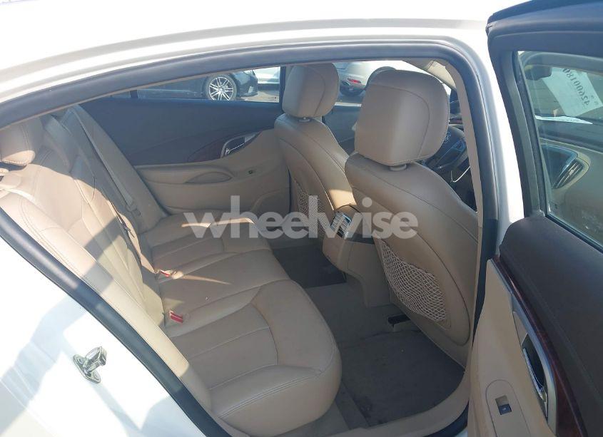 Photo 8 of 2010 Buick Lacrosse CXL (VIN 1G4GC5EG1AF226647)