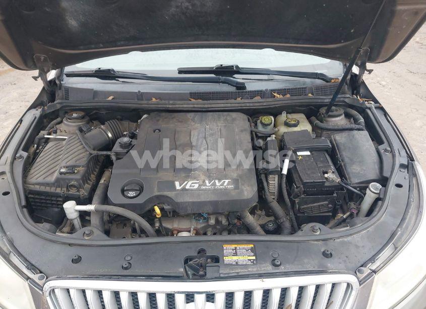 Photo 10 of 2010 Buick Lacrosse CXL (VIN 1G4GC5EG2AF154860)