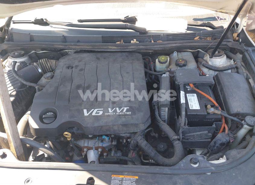 Photo 10 of 2010 Buick Lacrosse CXL (VIN 1G4GC5EG2AF173781)