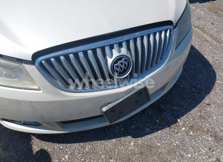 Photo 6 of 2010 Buick Lacrosse CXL (VIN 1G4GC5EG2AF173781)