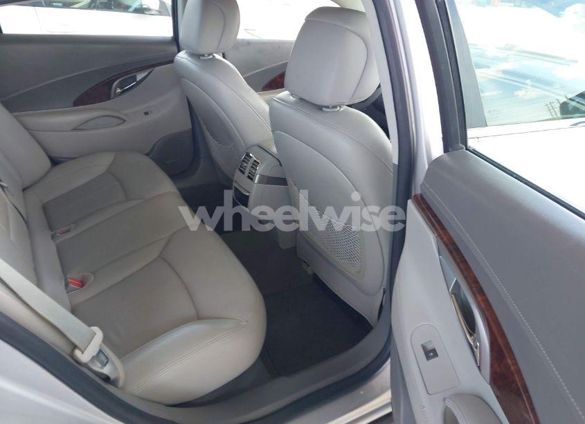 Photo 8 of 2010 Buick Lacrosse CXL (VIN 1G4GC5EG2AF220095)