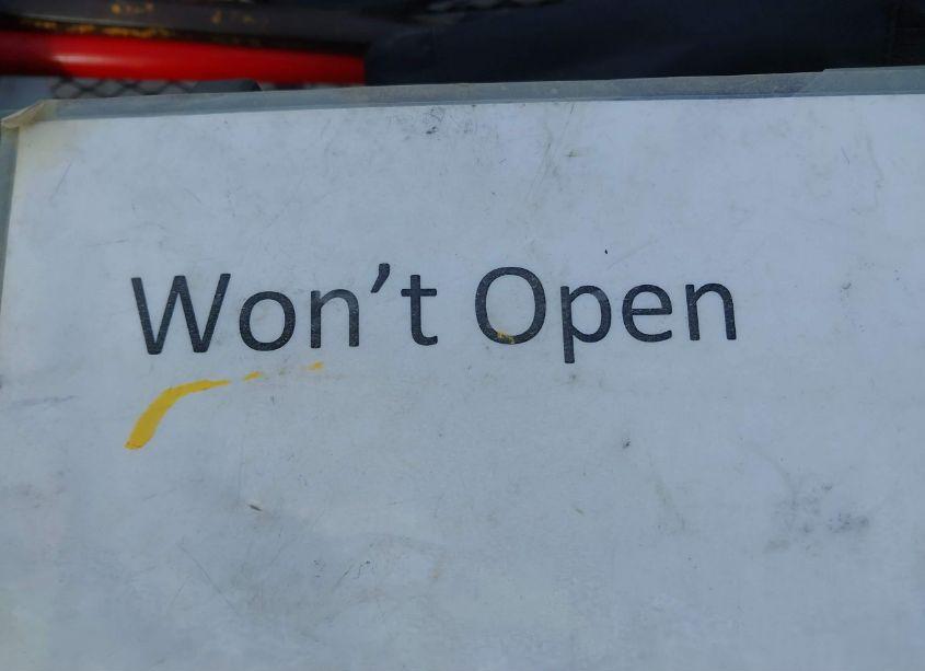 Photo 10 of 2010 Buick Lacrosse CXL (VIN 1G4GC5EG3AF174728)