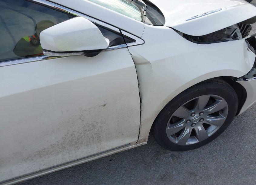 Photo 12 of 2010 Buick Lacrosse CXL (VIN 1G4GC5EG3AF174728)