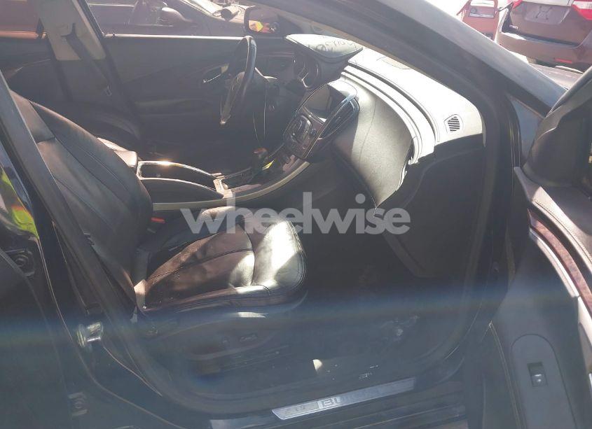 Photo 5 of 2010 Buick Lacrosse CXL (VIN 1G4GC5EG3AF183848)