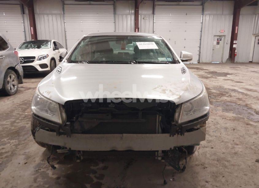 Photo 13 of 2010 Buick Lacrosse CXL (VIN 1G4GC5EG3AF259472)