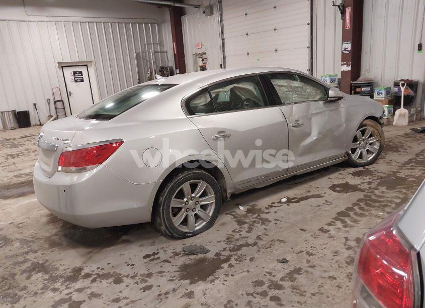 Photo 4 of 2010 Buick Lacrosse CXL (VIN 1G4GC5EG3AF259472)