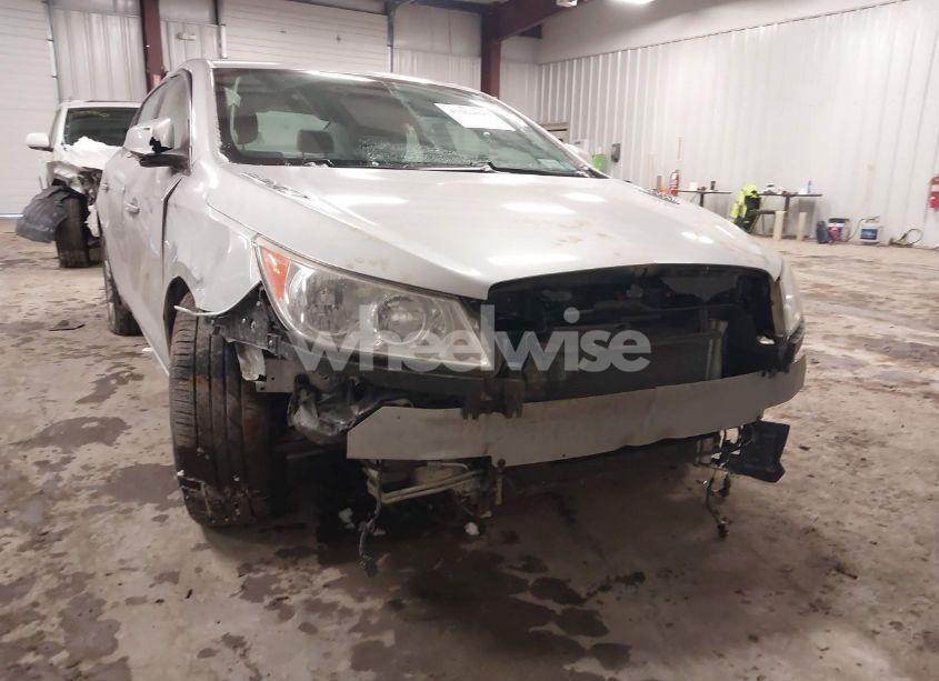 Photo 6 of 2010 Buick Lacrosse CXL (VIN 1G4GC5EG3AF259472)