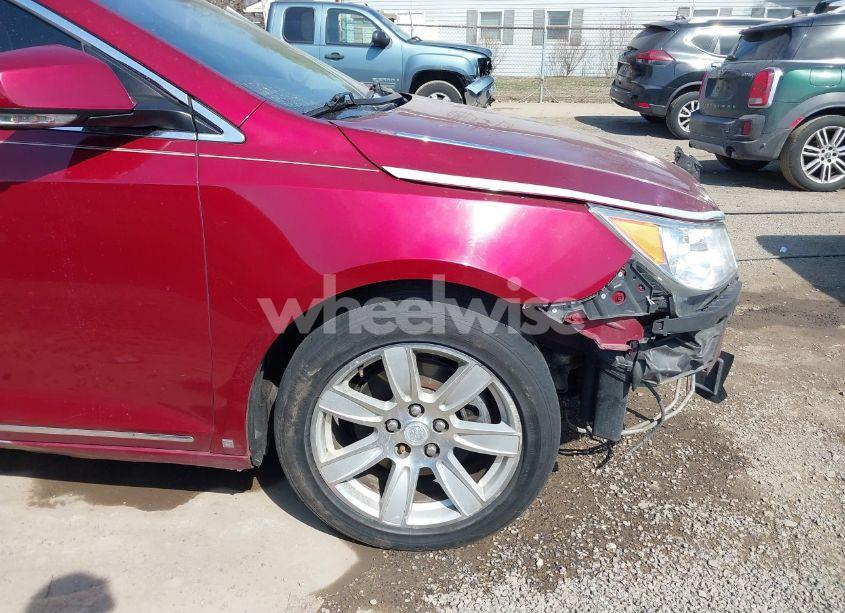 Photo 18 of 2010 Buick Lacrosse CXL (VIN 1G4GC5EG5AF128432)