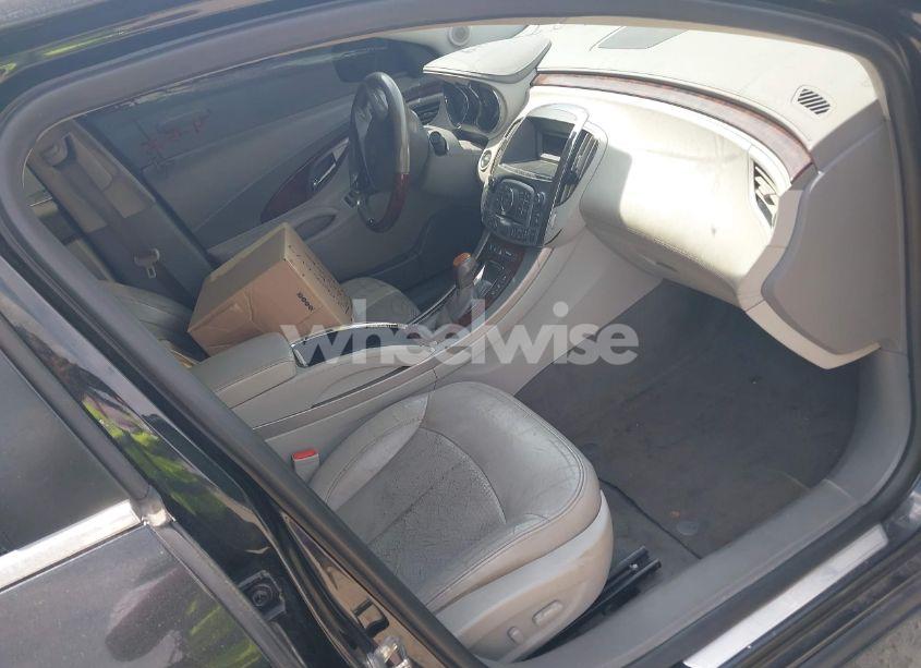Photo 5 of 2010 Buick Lacrosse CXL (VIN 1G4GC5EG5AF266777)