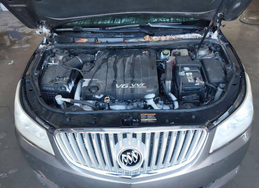 Photo 10 of 2010 Buick Lacrosse CXL (VIN 1G4GC5EG5AF322233)