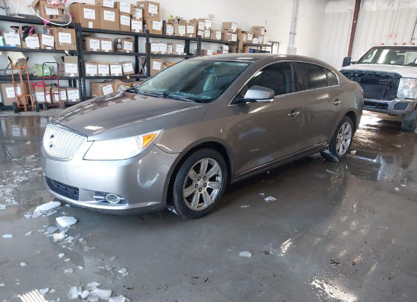 Photo 2 of 2010 Buick Lacrosse CXL (VIN 1G4GC5EG5AF322233)