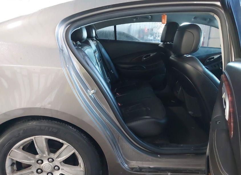 Photo 8 of 2010 Buick Lacrosse CXL (VIN 1G4GC5EG5AF322233)