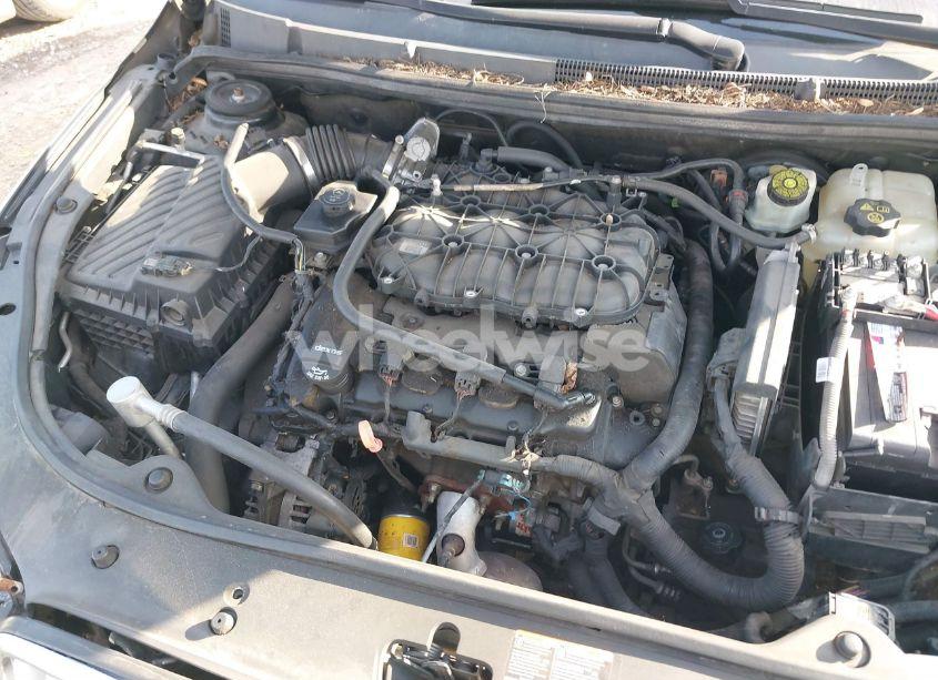 Photo 10 of 2010 Buick Lacrosse CXL (VIN 1G4GC5EG6AF321592)