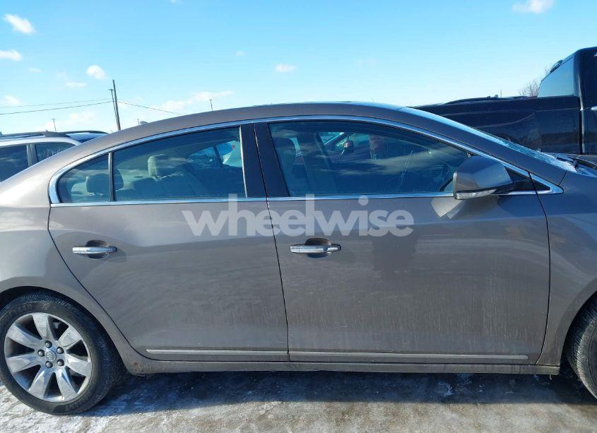 Photo 13 of 2010 Buick Lacrosse CXL (VIN 1G4GC5EG7AF301013)